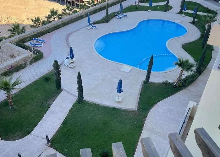 Apartment Sea View At The View House Of